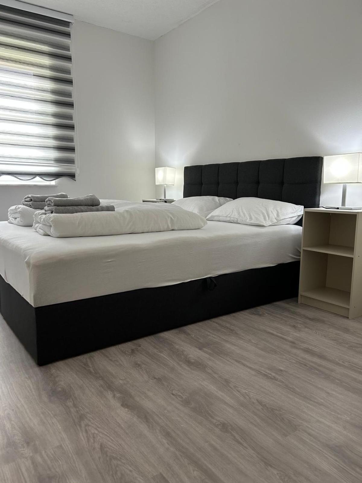 Ferienwohnung Kassel Lohfelden Monteur Und Family Qualitat Schmidt Ll Exterior foto